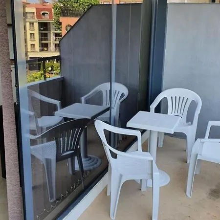 Boomerang Residence ساني بيتش